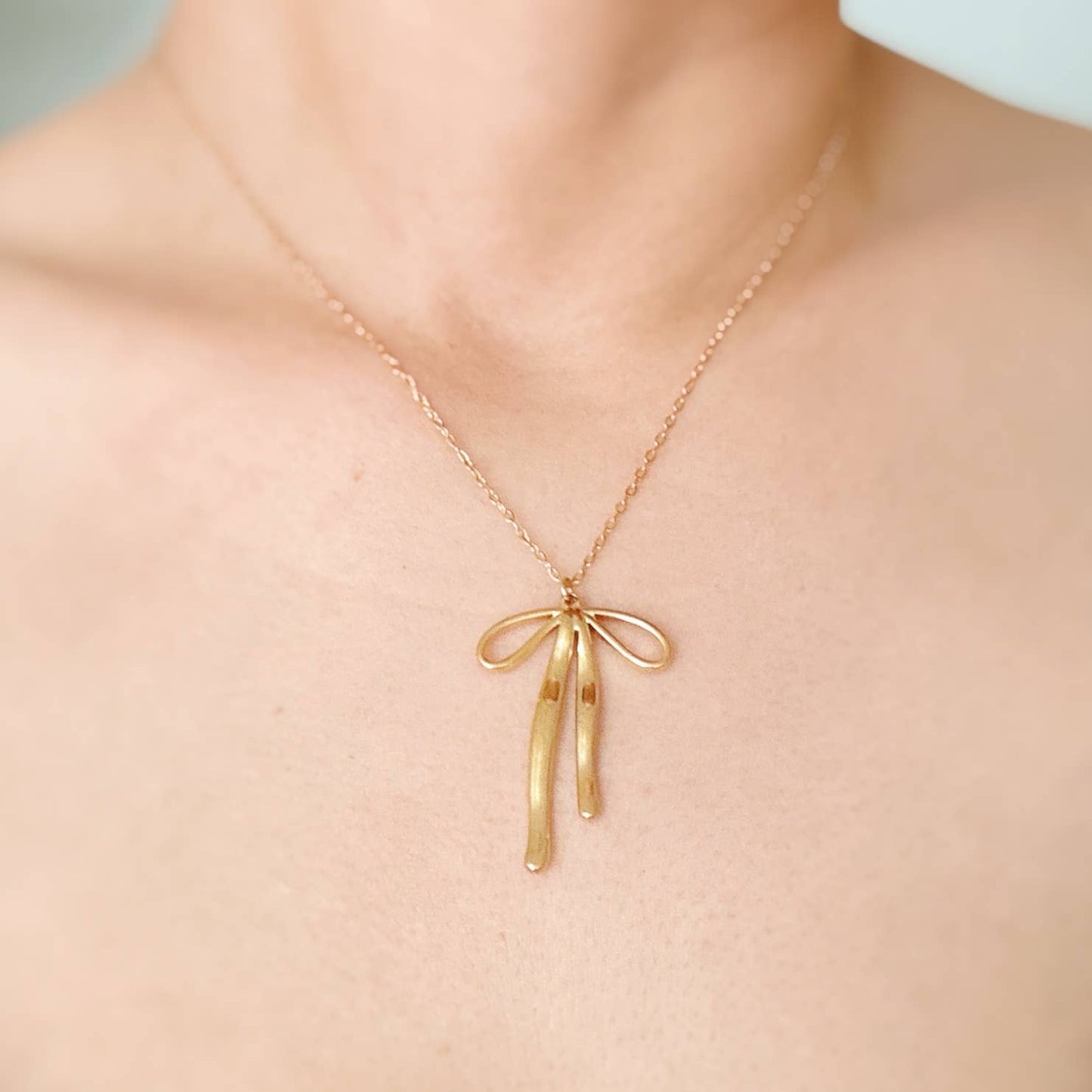 Bow Pendant Necklace