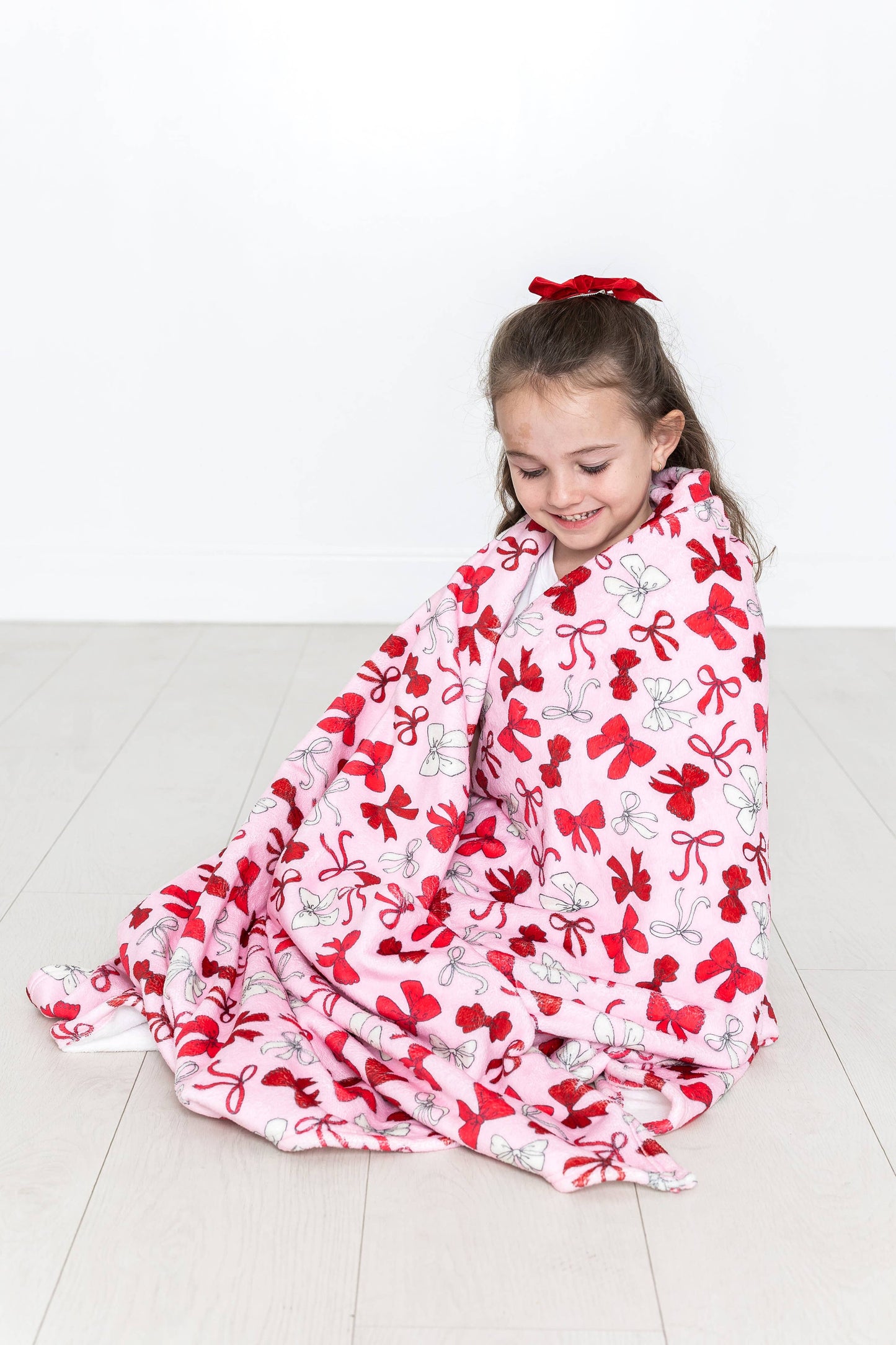 Plush Blanket-Red Bows